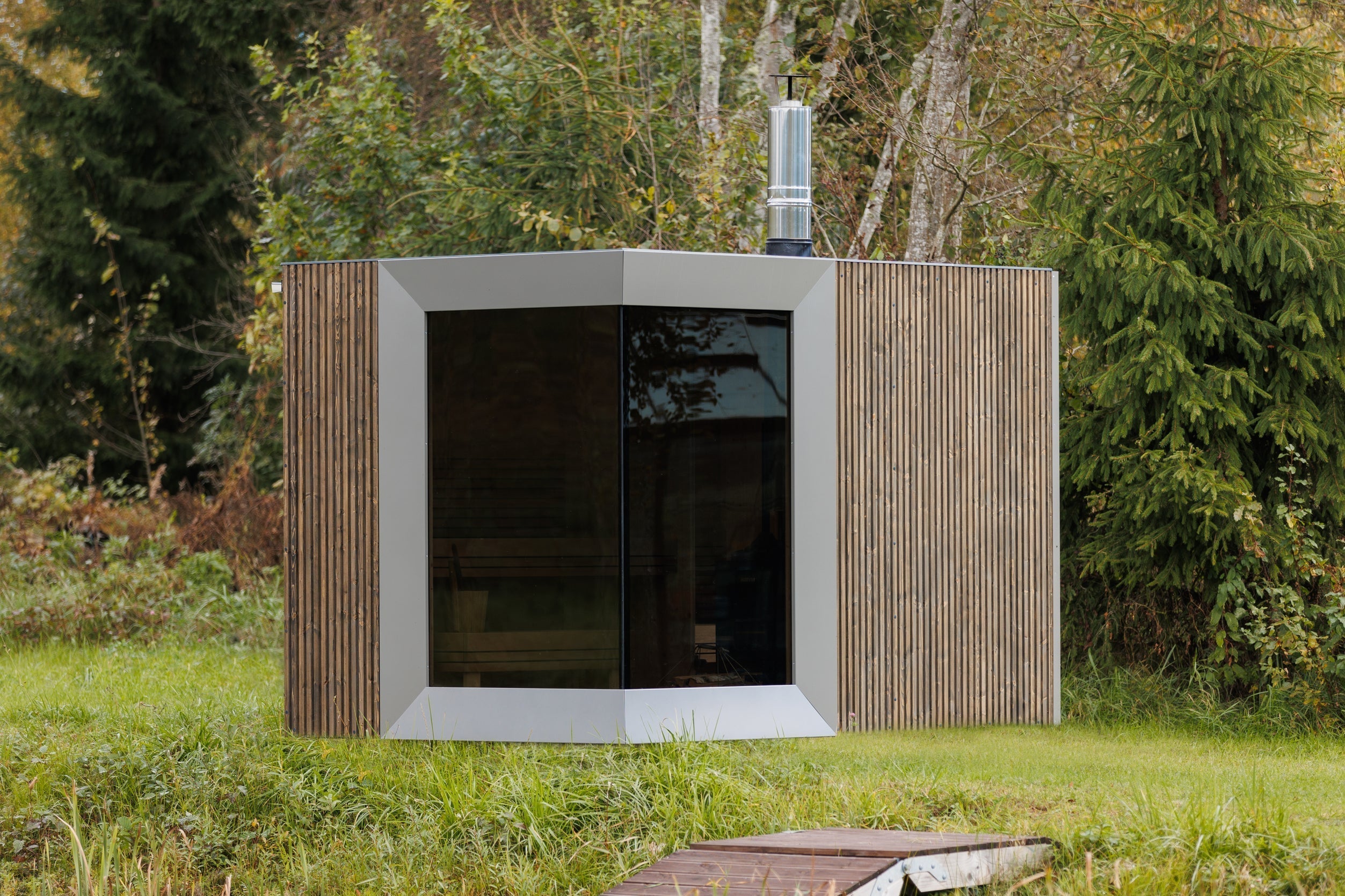 Genevas Zermatt Outdoor Sauna Cabin with Changing Room