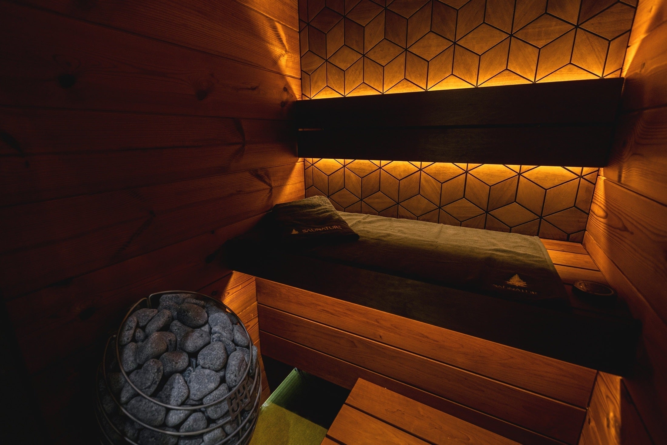Premium Leil Como 1-120 indoor sauna for one person crafted from durable Thermowood and natural Aspen wood