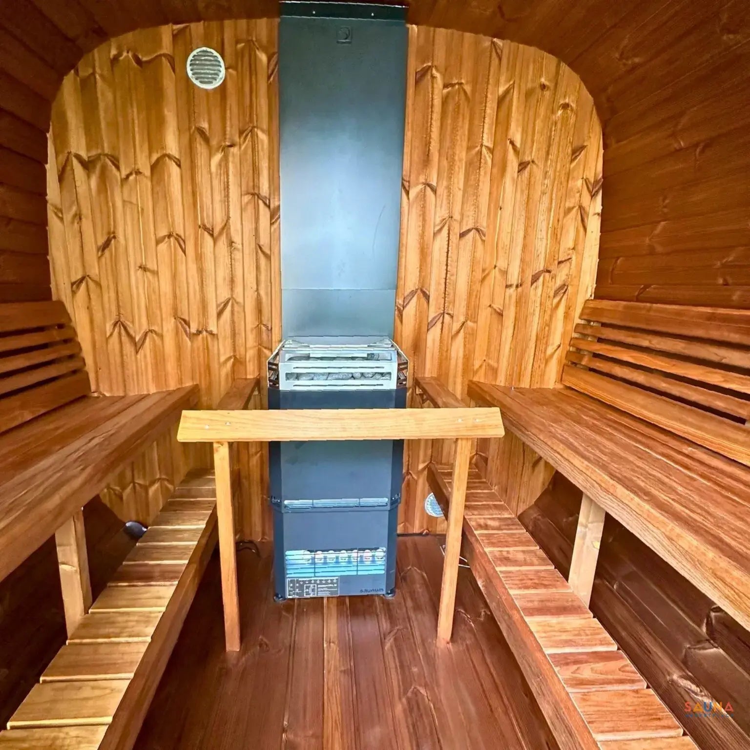 Luxury outdoor sauna SaunaLife CL7G with Scandinavian design and large 6-person seating capacity