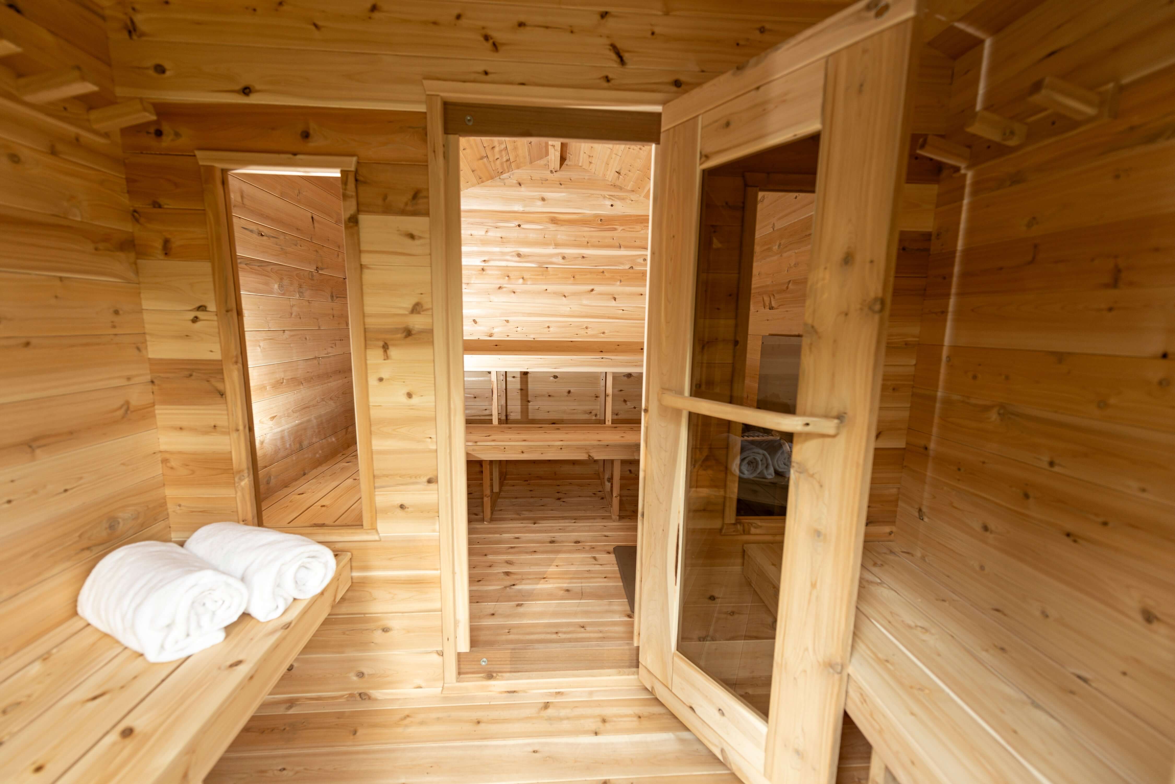 Dundalk CT Georgian 6 Person Outdoor Sauna with Changeroom