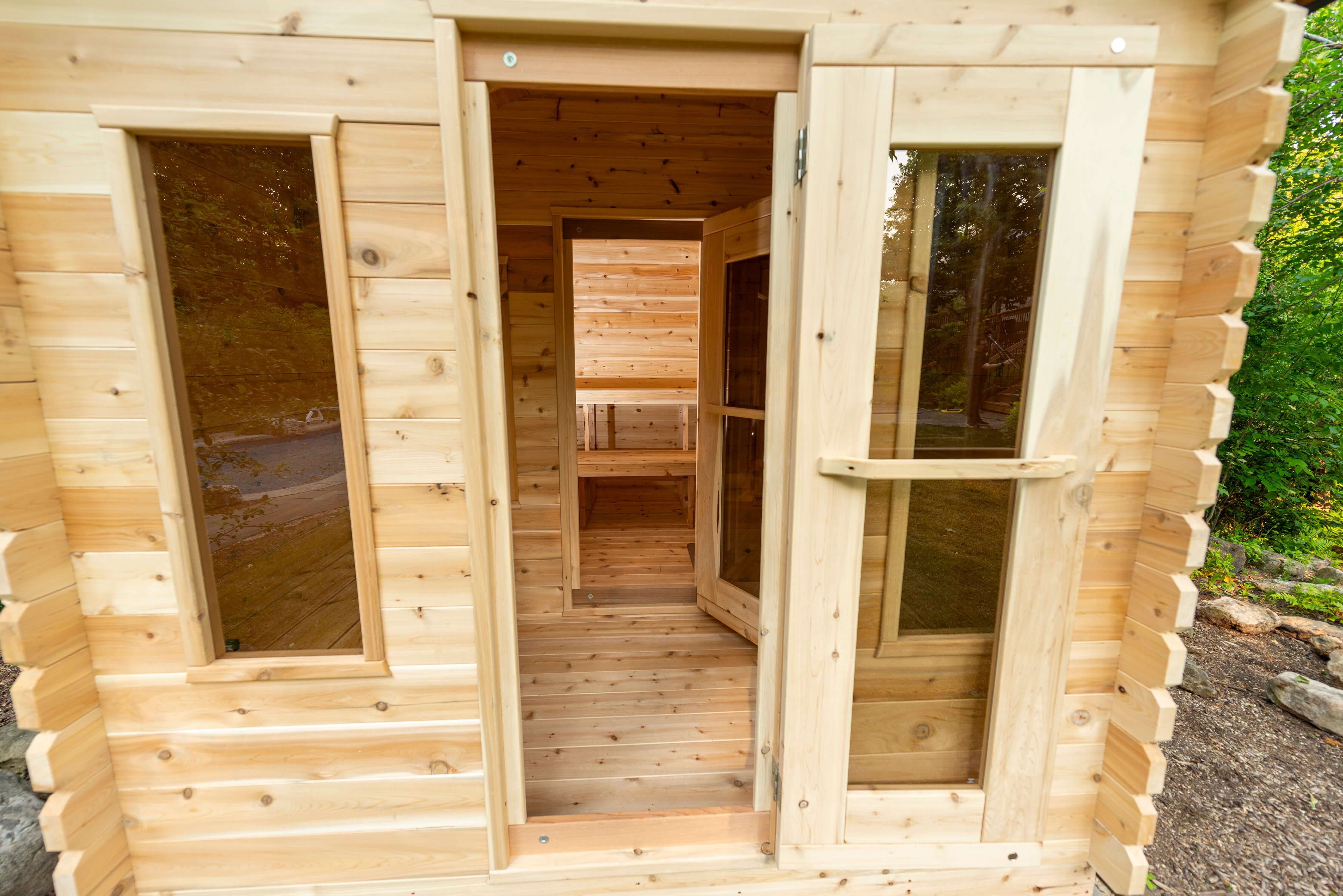 Dundalk CT Georgian 6 Person Outdoor Sauna with Changeroom