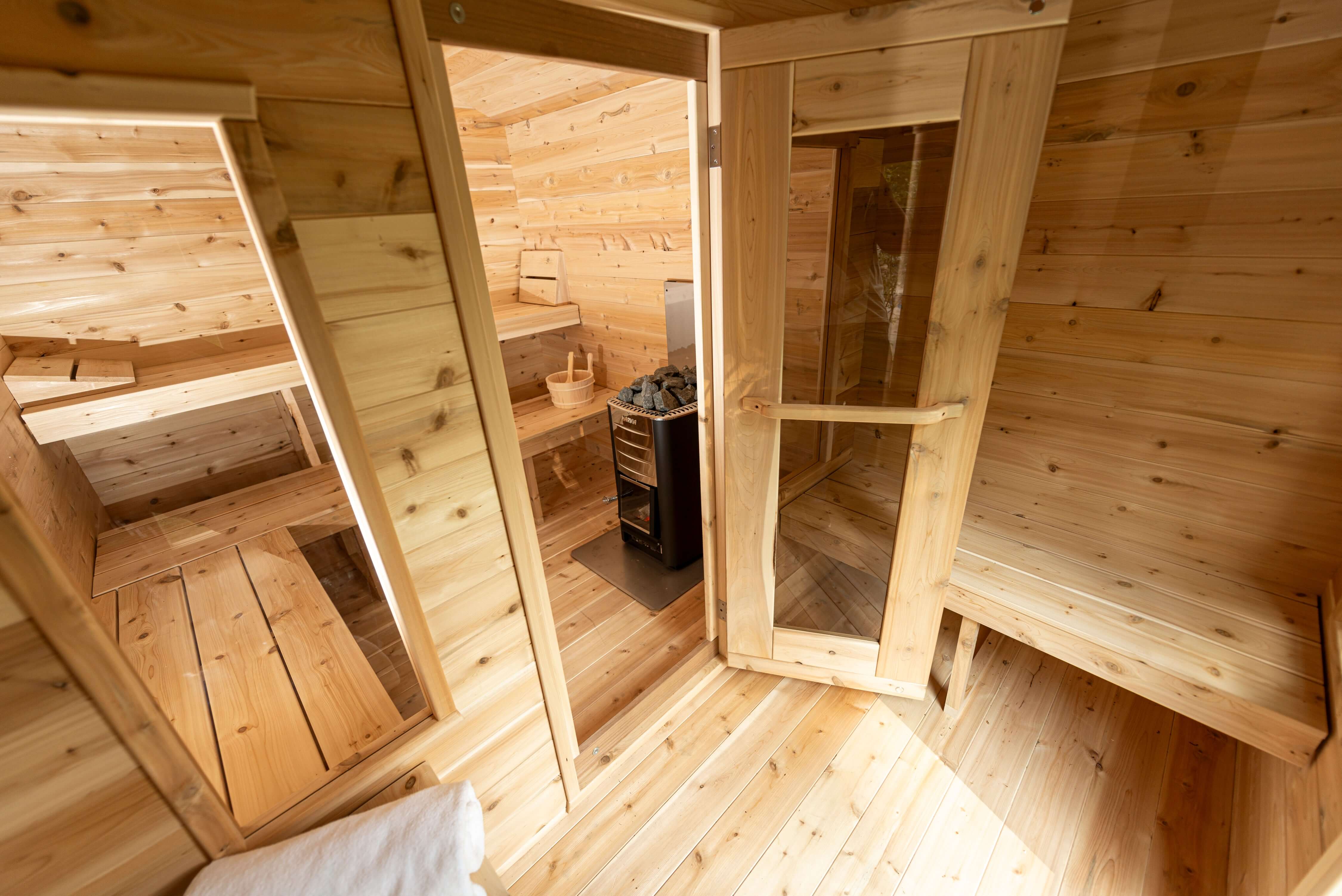 Dundalk CT Georgian 6 Person Outdoor Sauna with Changeroom