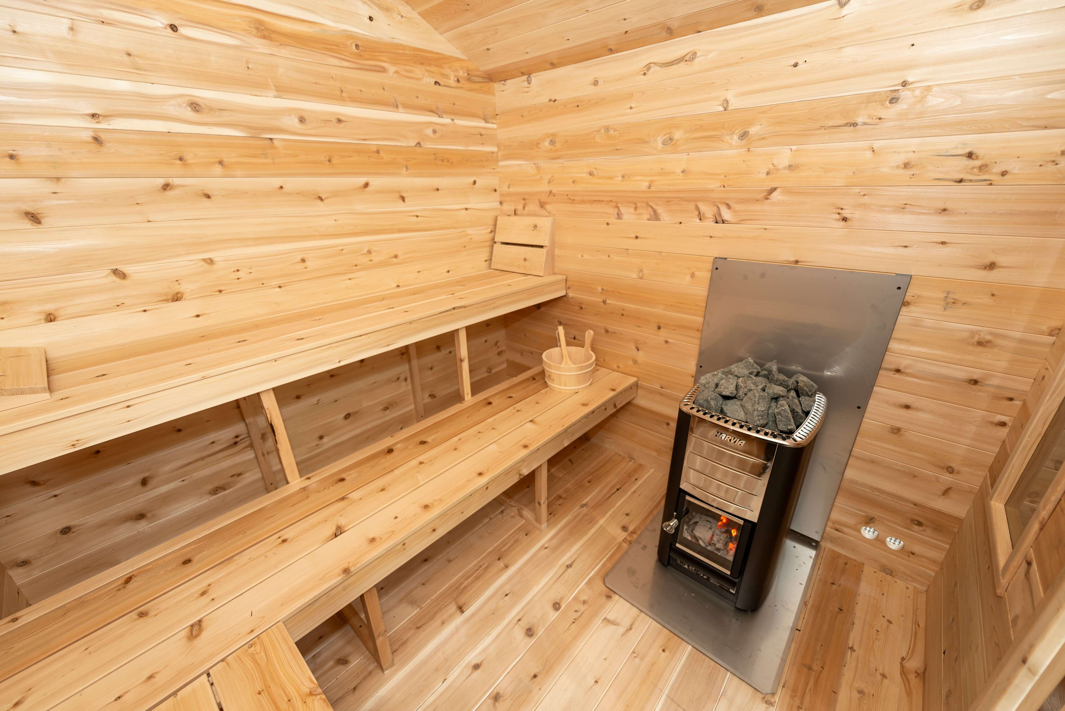 Dundalk CT Georgian 6 Person Outdoor Sauna with Changeroom