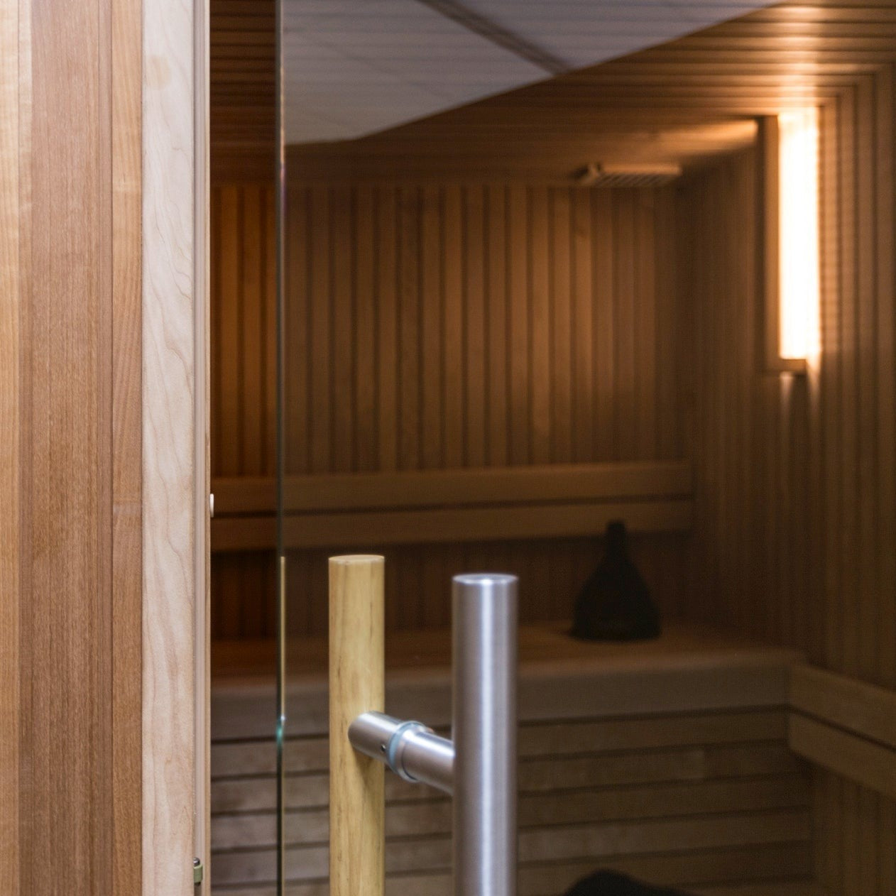 Modern Auroom Sauna Kit Familia Up to 6 Users Indoor Use