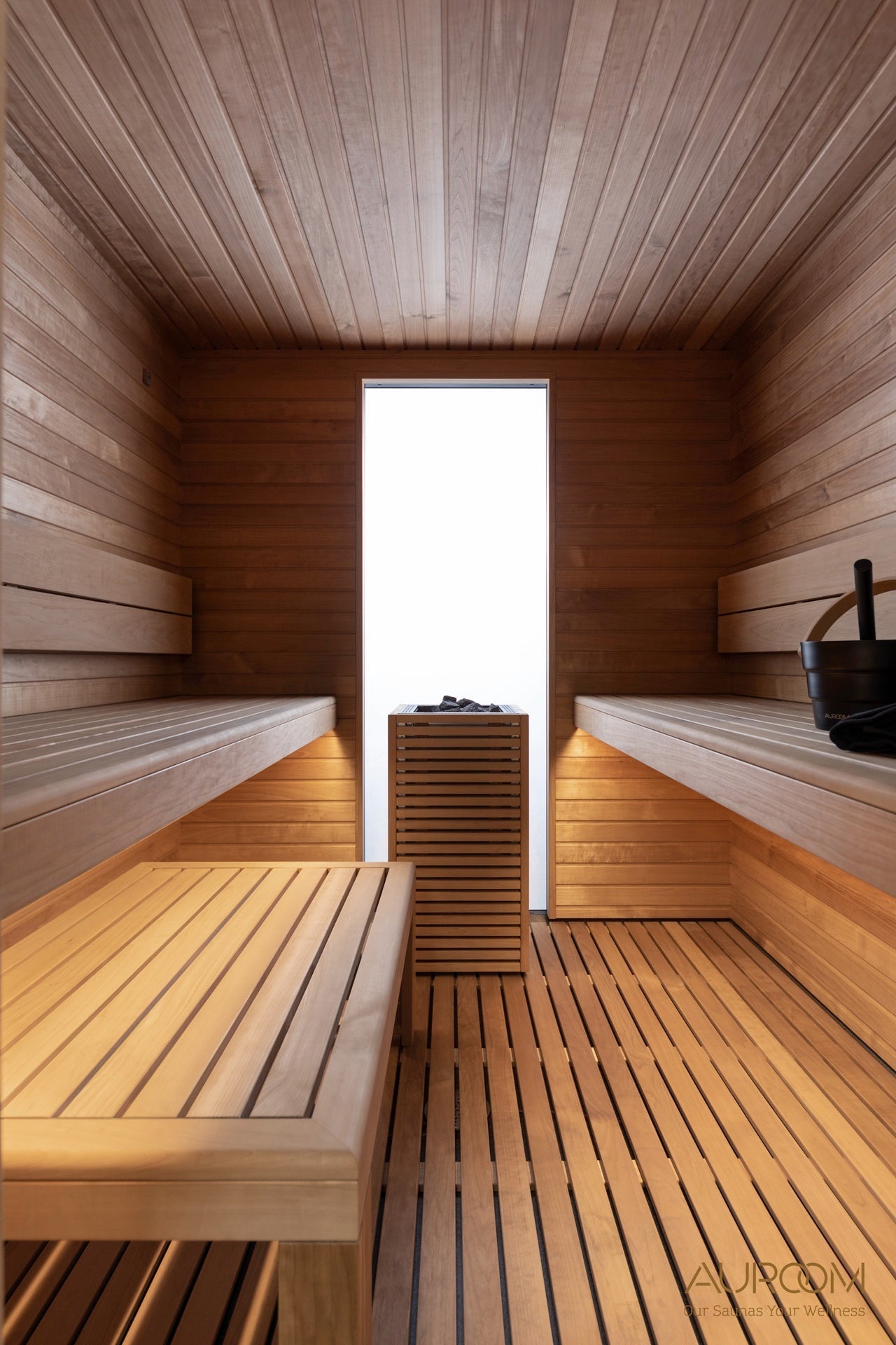Auroom Garda 4–6 Person Outdoor Sauna with Modern Design