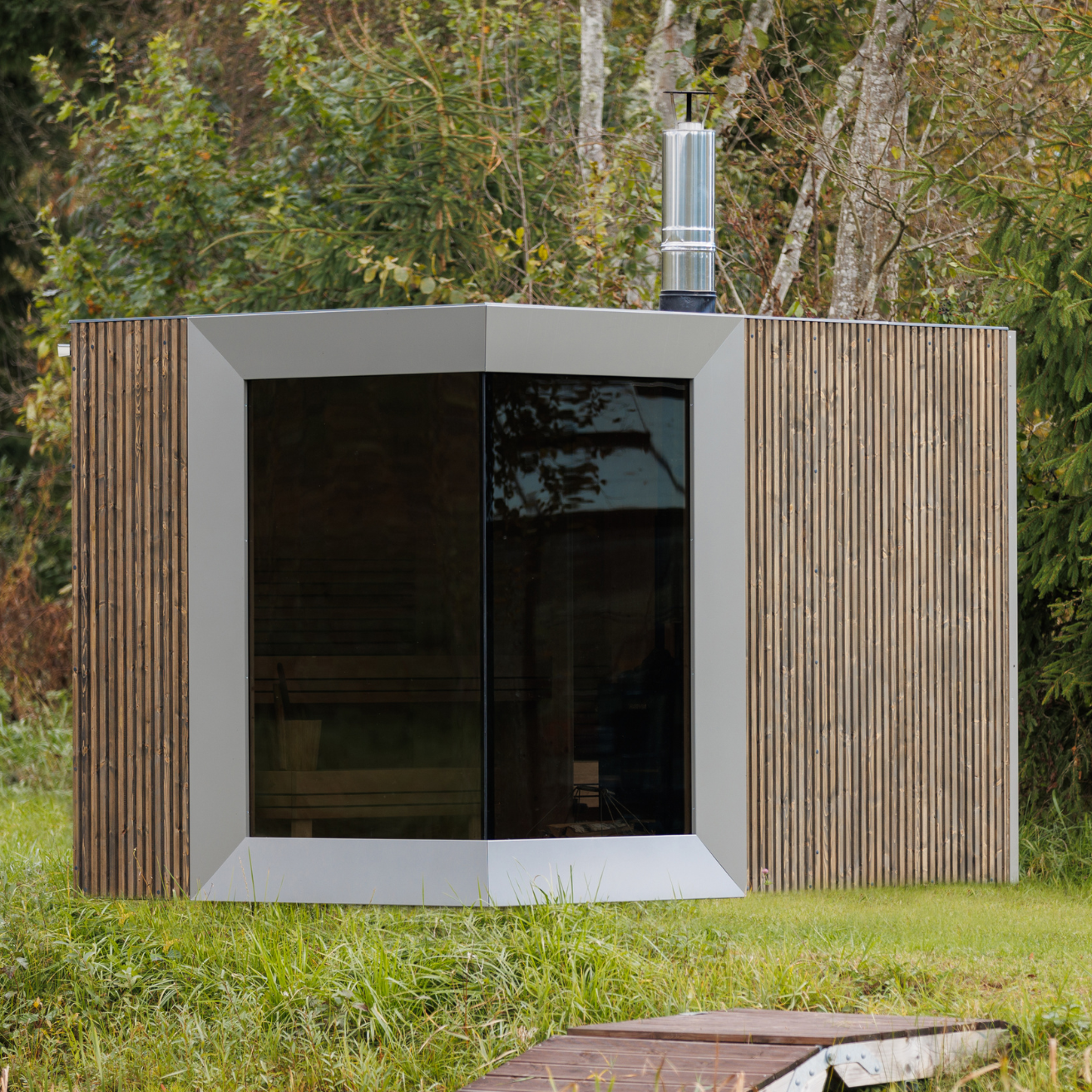 Genevas Zermatt Outdoor Sauna Cabin with Changing Room