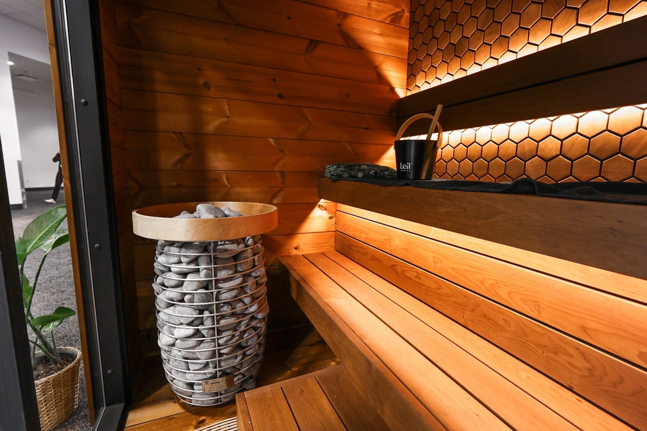 Leil Viva 210 4-person backyard barrel sauna made from durable ThermoWood, outdoor Scandinavian sauna with wood or electric heating system