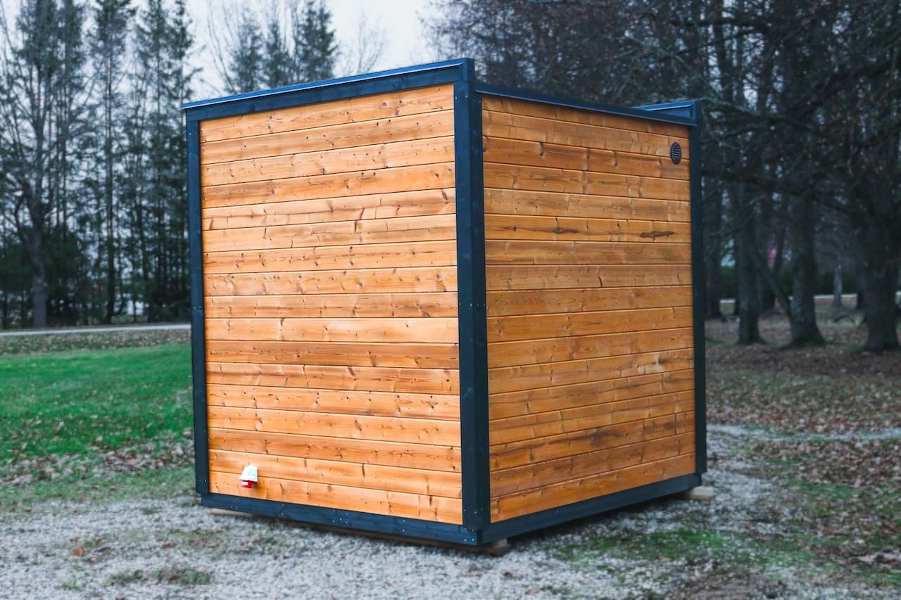 Compact 4 person outdoor patio sauna Leil Patio XS in high-quality wood, luxury home sauna cabin for wellness and recovery